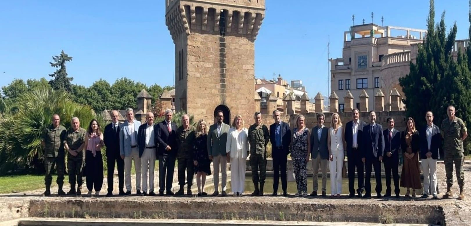 Encuentro del Comandante General de Baleares con el Cuerpo Consular
