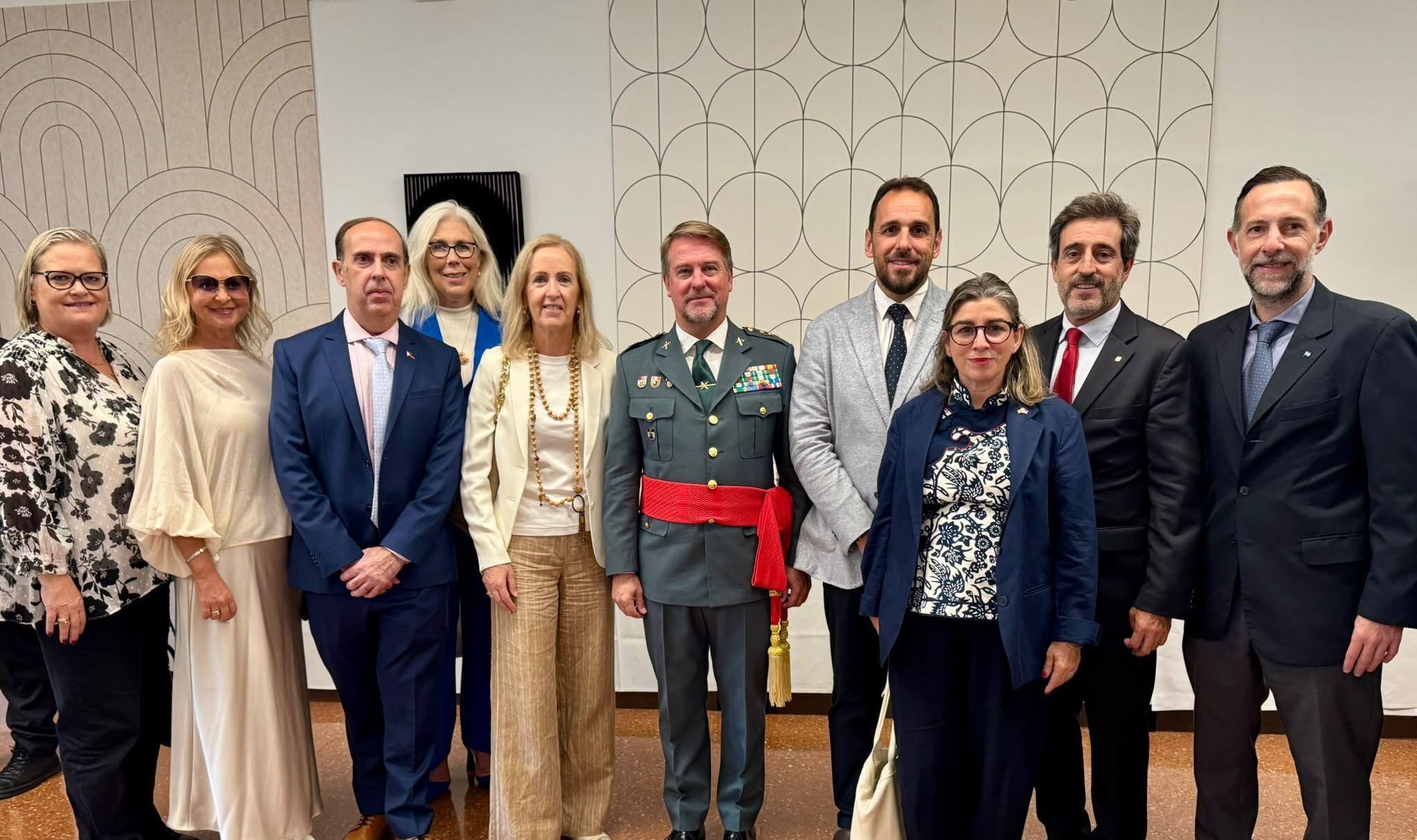 Presencia del Cónsul Honorario de Polonia en Baleares en la toma de posesión del General de Brigada Alejandro Hernández Mosquera