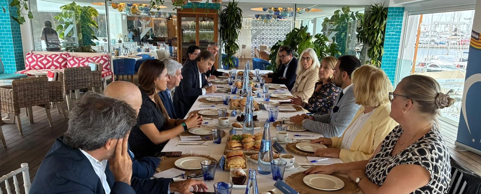 Reunión institucional con la eurodiputada Rosa Estaràs Ferragut